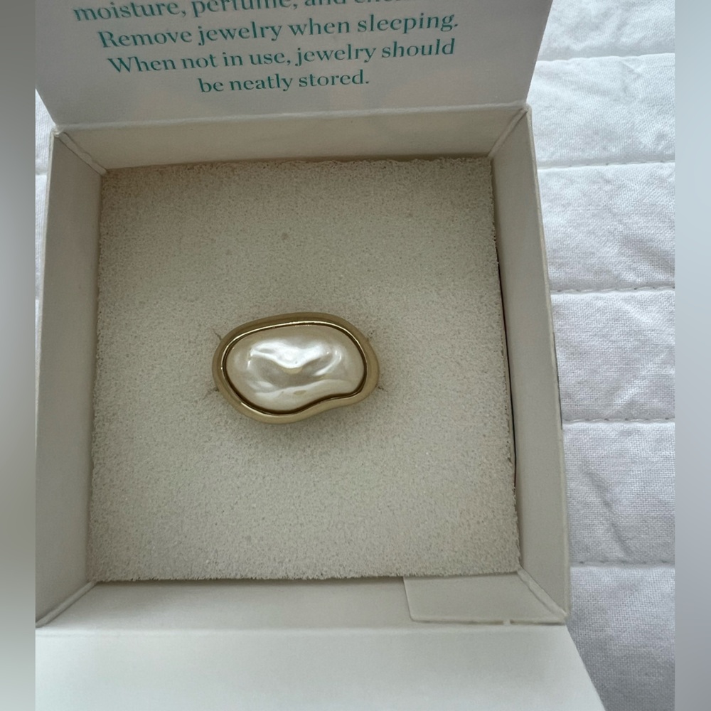 Stella & Dot Pearl Ring Sz 6